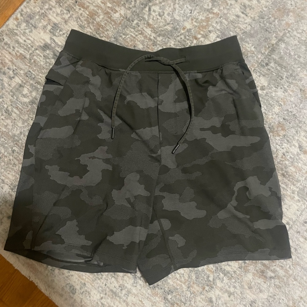 Lululemon green camo shorts
